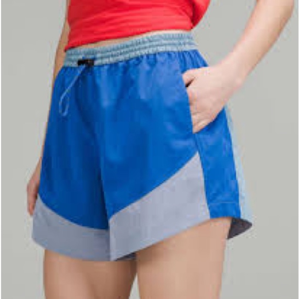 Lululemon Evergreen High-Rise Short 4.5"